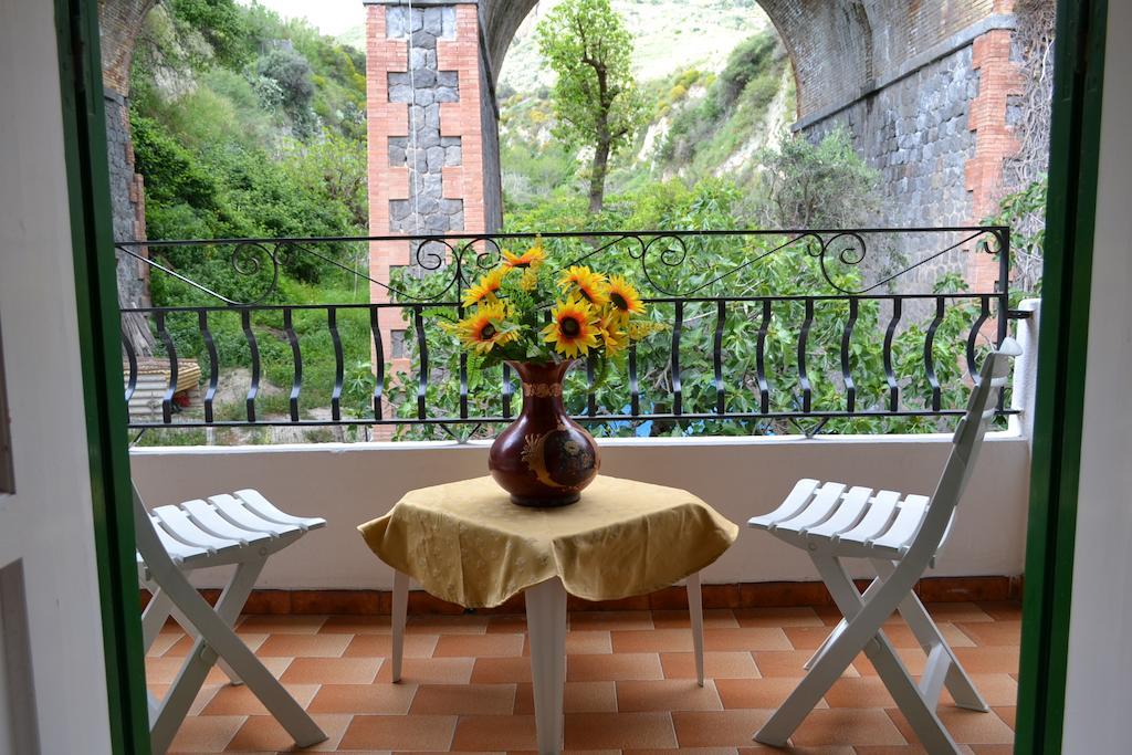 Sant'Angelo  Hotel Villa Bina חדר תמונה