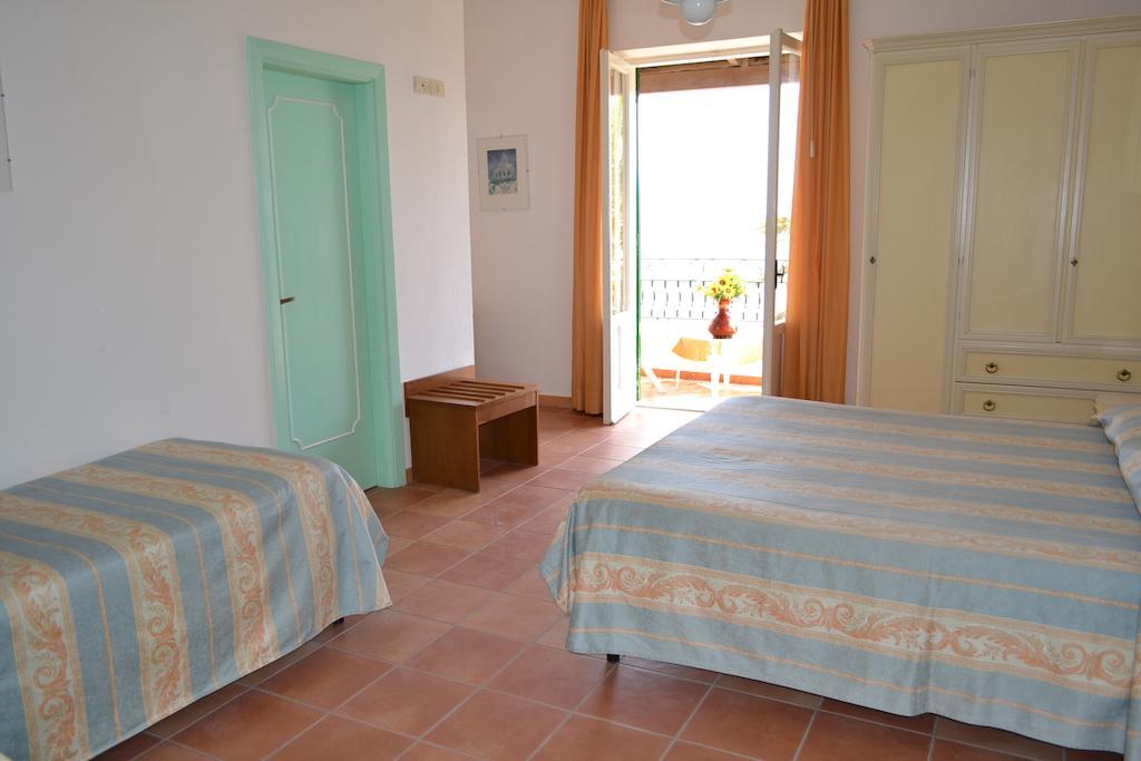 Sant'Angelo  Hotel Villa Bina חדר תמונה