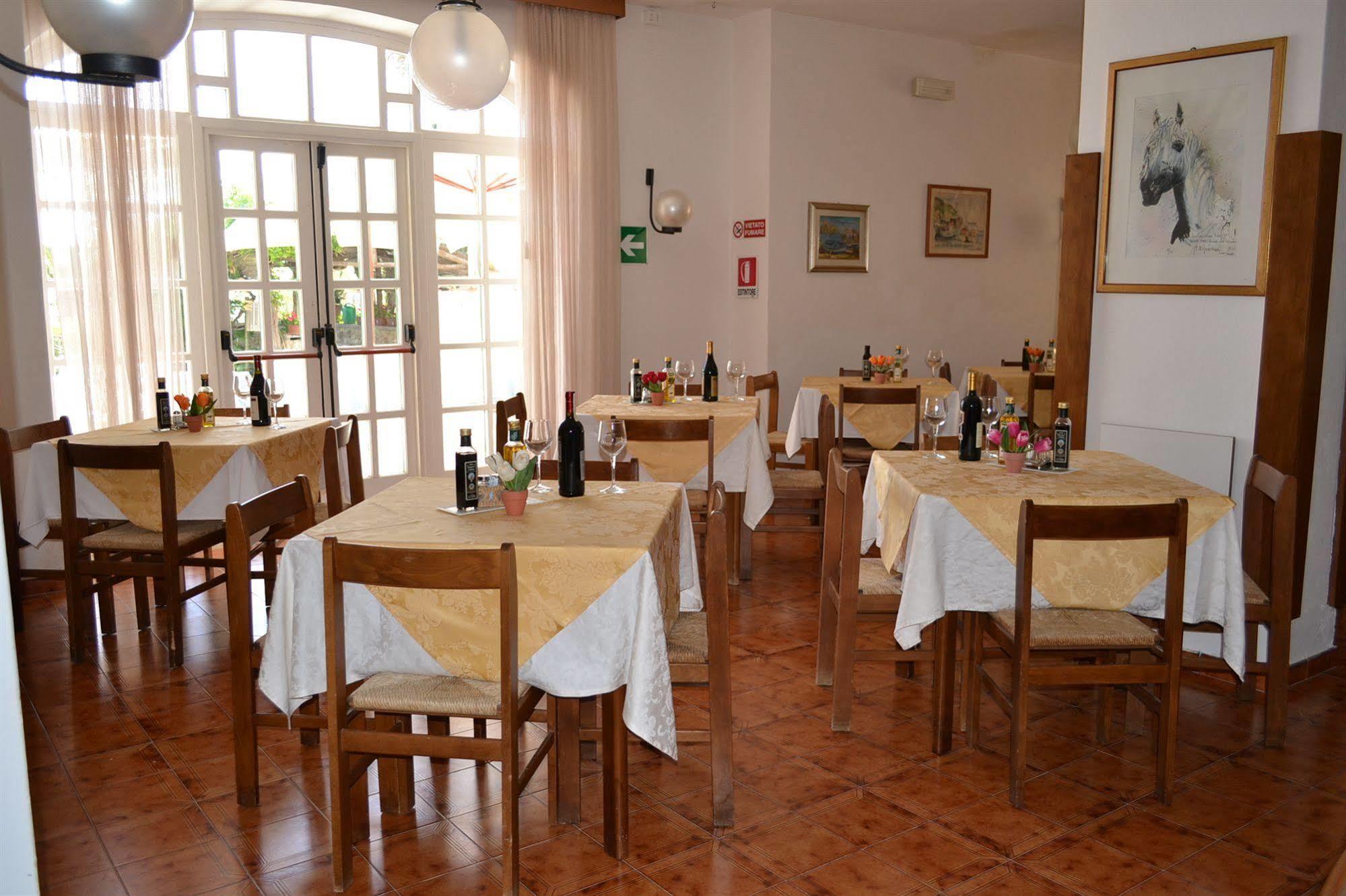 Sant'Angelo  Hotel Villa Bina מראה חיצוני תמונה
