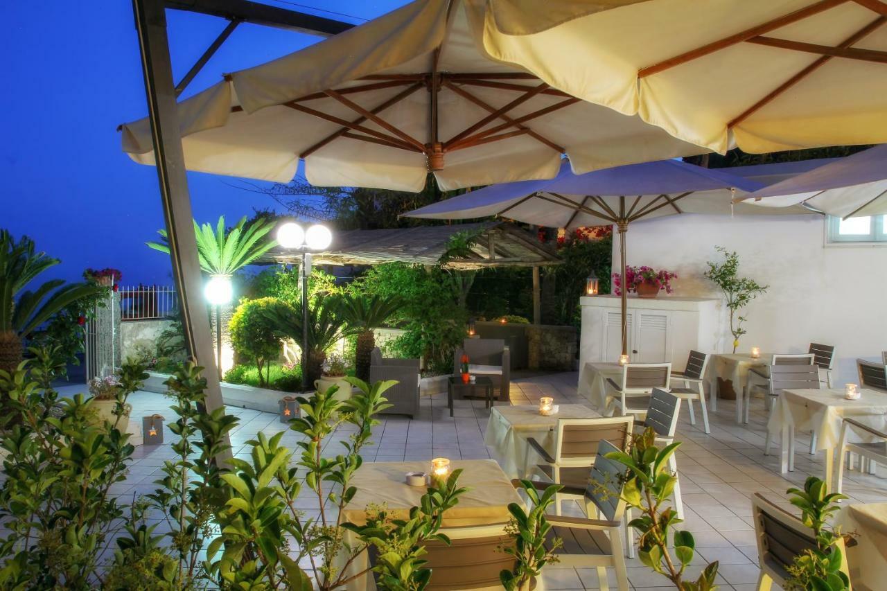 Sant'Angelo  Hotel Villa Bina מראה חיצוני תמונה